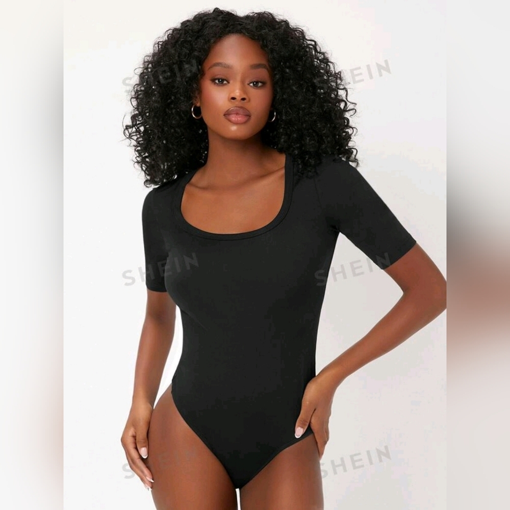 Scoop neck black bodysuit